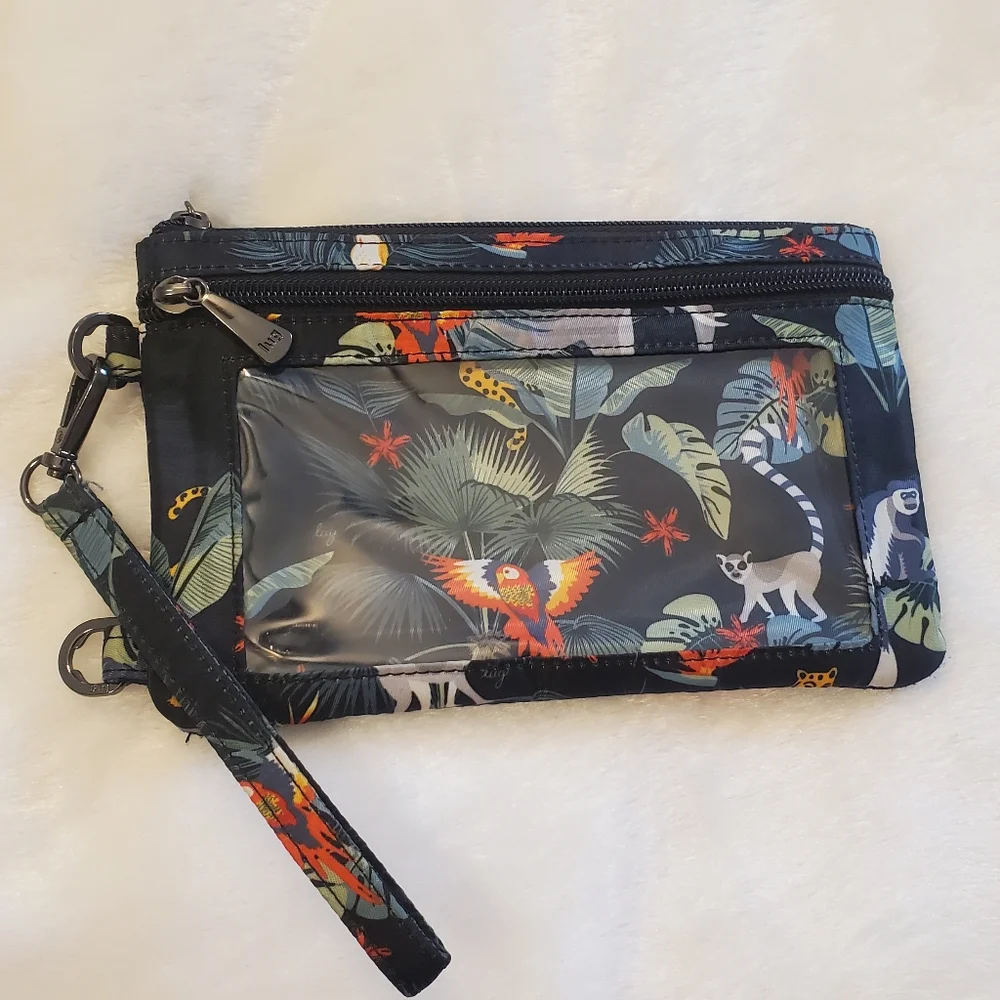 Lug Wristlet Phone Holder Wallet